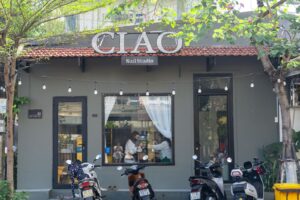 可愛く変身してみた！ダナンのCiao Nail Studio（チャオ ネイル スタジオ）でまつ毛パ－マ体験