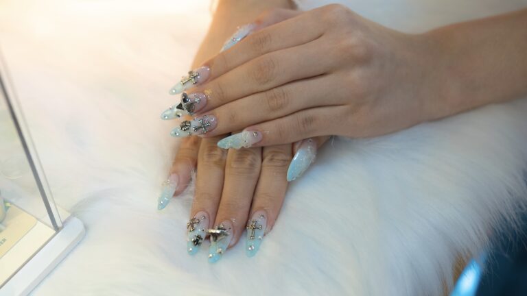 【体験レビュー】日本の半額以下の値段で長さ出しデザイン最強！「ラビズネイル（Rabiz Nail）」の衝撃体験
