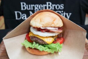 ダナンの日系洋食レストラン3選｜絶品ハンバーガーから本格ピザ、創作ダイニングまで