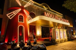 【新スポット】ダナン初のファインダイニング×キャバレーショー ムーランドダナン（Moulin de Danang ）