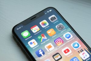 ベトナムeSIM｜iPhone対応・主要プロバイダ7社比較・設定手順・トラブル対処