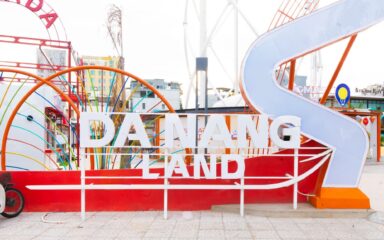 【体験レビュー】ダナンの海を「35ｍから」楽しむ！？新スポット「エアロバー・スカイパーク（Aerobar Sky Park）」が面白すぎる
